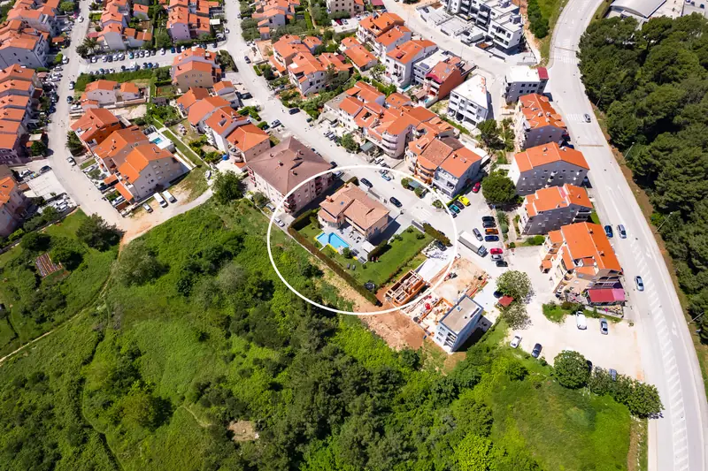 Villa Relax Pola – veduta aerea della villa e dei dintorni (4/4)