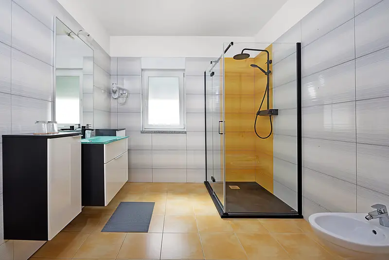 Villa Relax Pula – kupaonica (1/6)